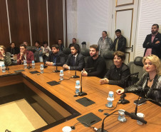 Autores dos 32 projetos de lei selecionados entre todos os alunos participantes do Paraná estão usufruindo do prêmio concedido aos finalistas do programa. 