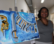 A Secretaria de Estado da Educação inaugurou nesta sexta-feira (23) a exposição Ero Ere Mulheres Artistas. A coletânea, que conta com 23 trabalhos distribuídos pela sede da Secretaria, em Curitiba, ficará aberta ao público e funcionários até o dia 18 de dezembro.  -  Curitiba, 23/11/2018   -  FOto: Fernando de Jesus/SEED
