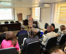 Encontros realizados periodicamente contribuem para alinhar políticas desenvolvidas pela pasta com as regionais e aproximar as demandas das escolas da administração da educação básica do Estado. 