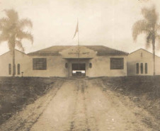A comunidade escolar do município de Cândido de Abreu (na região Central do Estado) comemorou na última sexta-feira (14) a reinauguração do novo espaço do Colégio Estadual do Campo Agrônomo Hintz.