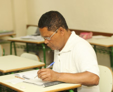 Estão abertas as matrículas para a Educação de Jovens e Adultos (EJA) da Secretaria de Estado da Educação do Paraná. Interessados devem procurar um Centro Estadual de Educação Básica para Jovens e Adultos (CEEBJA) ou escola estadual que oferte a modalidade até 18 de janeiro. Foto de arquivo.