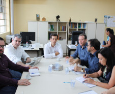 Atualmente, a distribuição ocorre em janeiro. Com a medida, os professores já saberão como ficará organizado seu próximo ano letivo antes de saírem de férias.