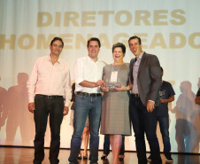 As escolas estaduais com as melhores notas e maior crescimento no Índice de Desenvolvimento da Educação Básica (Ideb) das regiões Sudoeste, Oeste, Centro e Centro-Sul foram premiadas nessa terça-feira (22), pela Secretaria de Estado da Educação na abertua do Seminário de Diretores – Aprendizagem em Foco 2019, realizado em Pinhão, no Centro-Sul do Estado.