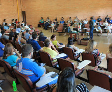 Nos dois dias de cursos os servidores participaram de oficinas de avaliação (diagnóstico e plano de ação), liderança, hora atividade, tecnologia e inovação, e gestão de sala de aula.