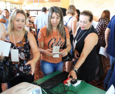 Nos dois dias de cursos os servidores participaram de oficinas de avaliação (diagnóstico e plano de ação), liderança, hora atividade, tecnologia e inovação, e gestão de sala de aula.