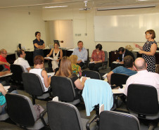 Participaram da reunião a equipe da Diretoria de Políticas e Programas Educacionais (DPPE) da SEED, representantes das universidades públicas do Paraná, da Secretaria de Ciência Tecnologia e Ensino Superior (SETI) e da Coordenação de Aperfeiçoamento de Pessoal de Nível Superior (Capes), do Ministério da Educação.