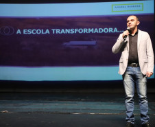 Formação dos gestores faz parte de uma série de novidades que a Secretaria da Educação está implementando antes do início do ano letivo, que começa no dia 14 de fevereiro. 