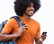 95 mil estudantes da rede estadual devem participar do Exame Nacional do Ensino Médio (ENEM) esse ano. São alunos que estão concluindo o ensino médio regular, cursos profissionalizantes integrados ao ensino médio ou o curso de formação de docentes em 2019.