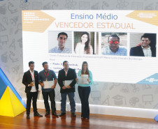 Secretaria Estadual de Educação do Paraná; Entrega do Prêmio Empreededorismo no auditório do Sebrae, CEEP Centro Estadual de Educação Profissional Professora Maria Lydia Cescato Bomtempo de Assai foi a vencedora na categoria Ensino Médio. 27-04-18. Foto: Hedeson Alves
