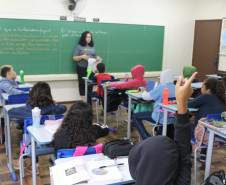 Eles assistiram nos períodos da manhã e tarde relacionadas ao conceito de Síndrome de Down e experiências vivenciadas pela bacharela em direito, Vanessa Dlugosz, mãe de um aluno com down.
