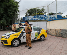 Policiais Militares fazem patrulha no Colégio Estadual Tiradentesno centro de Curitiba nesta sexta-feira (22). O Governo do Paraná lançou o  programa Escola Segura, que reforça a segurança nas escolas estaduais.   Curitiba, 22/03/2019 -  Foto: Geraldo Bubniak/ANPr