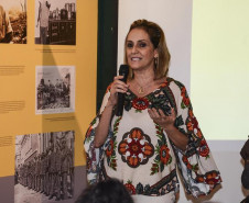 Obra pode ser trabalhada em sala de aula por escolas das redes pública e particular, além de universidades, que podem utilizar o conteúdo em todas as disciplinas para complementar o currículo pedagógico.