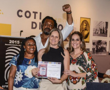 Obra pode ser trabalhada em sala de aula por escolas das redes pública e particular, além de universidades, que podem utilizar o conteúdo em todas as disciplinas para complementar o currículo pedagógico.