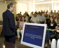 Na ocasião, foram abordados temas como análise de prestação de conta do Fundo Rotativo, definição de prazos, monitoramento, Sistema de Gestão de Recursos Financeiros e orientações quanto ao cumprimento dos objetivos dos Programas do Governo Federal, como o Mais Educação, Programa Dinheiro Direto na Escola (PDDE), Plano de Desenvolvimento da Escola (PDE), entre outros.