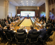 O vice governador Darci Piana participa de reunião com representantes dos servidores publicos  no Palácio Iguaçu,  nesta segunda-feira (29).   Curitiba, 24/04/2019 -  Foto: Geraldo Bubniak/ANPr