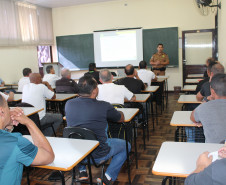 Ao término das capacitações, que têm 20 horas de duração, os policiais começam imediatamente a atuar nas escolas inscritas no programa. 