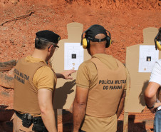 Ao término das capacitações, que têm 20 horas de duração, os policiais começam imediatamente a atuar nas escolas inscritas no programa. 