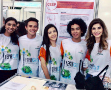 Pesquisa científica para o controle do uso de agrotóxicos e novas tecnologias no resgate em situação de catástrofes naturais: esses são alguns dos projetos pensados por alunos da rede estadual de ensino apresentados na Feira de Paranaense de Ciência e Tecnologia (Feparcit) 2019, realizada em Cascavel (Oeste).