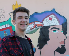 Desde o ano passado os estudantes do Colégio Estadual Euzébio da Mota, em Curitiba, usam a arte cênica para levar uma mensagem importante à comunidade escolar do bairro Boqueirão, um dos mais populosos da capital paranaense. 