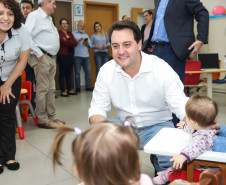 Governador Ratinho Junior esteve na Apae de Maringá, que atende mais de mil pessoas com deficiência e é mantenedora de duas escolas. 