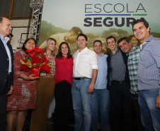 35 policiais militares da reserva passam a atuar para levar mais segurança no entorno das escolas. Iniciativa inovadora no Brasil, programa terá nesta fase inicial 51 colégios de Foz do Iguaçu, Londrina e Região Metropolitana de Curitiba. 