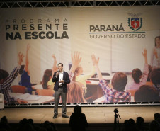 O governador Carlos Massa Ratinho Junior e o secretário da Educação e Esporte, Renato Feder(foto), apresentaram nesta segunda-feira (27/05) o programa Escola Presente, criado para evitar o abandono escolar.Curitiba, 27-05-19.Foto: Arnaldo Alves / ANPr.