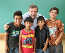 O vice-governador e secretário da Educação inaugurou o Colégio Estadual Izaías Rafael da Silva, no Assentamento Libertação Camponesa, e a Escola Estadual Indígena Cacique Nur Fê. Os investimentos foram de R$ 2,7 milhões. 