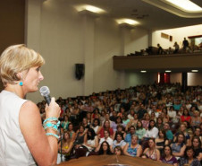 Meroujy Cavet, superintendente da Educação, fala aos coordenadores da equipe de educação básica e técnicos disciplinares dos NREs. 