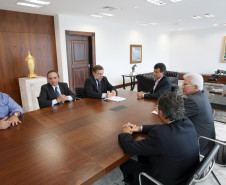 As nomeações foram assinadas nesta quinta-feira (15) pelo governador Beto Richa. Com isso, chega a 11.563 mil o número de docentes contratados apenas neste ano. A Secretaria da Educação já começa a organizar um novo concurso, a ser realizado ainda este ano.