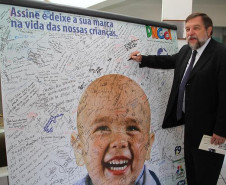 Crianças e jovens atendidos pela APACN em Curitiba recebem aulas de professores das secretarias municipal e estadual da Educação.