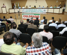 O governador também autorizou nesta sexta-feira (23), em Colorado, a abertura de licitação para a construção do Centro Estadual de Educação Profissional (CEEPs), com recursos do programa Brasil Profissionalizado, do governo federal. A unidade, que receberá investimento de R$ 8,5 milhões, vai atender, 1,5 mil alunos.