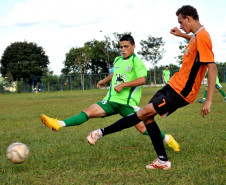 Depois de uma década inativo, o antigo Projeto Piá Bom de Bola será reativado este ano, com o nome de Jogos Escolares Bom de Bola. A iniciativa consistirá numa grande competição estadual de futebol – modalidade que será retirada dos Jogos Escolares do Paraná.