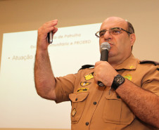 Comandante da Patrulha Escolar Comunitária do Paraná, tenente-coronel Douglas Sabatini Dabul.