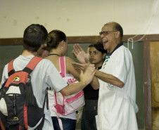 “A inclusão faz parte do cotidiano. É necessário que os alunos percebam como o surdo pensa, conhecer sua cultura e aprender a lidar com as diferenças”