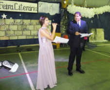 Participantes têm oportunidade de conhecer mais sobre escritores paranaenses. Este ano, destaque foi para poetisa Helena Kolody.