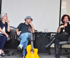 O projeto Conversa com Verso e Prosa, uma iniciativa promovida pela Superintendência da Secretaria de Estado da Educação (SEED), por meio da Rede de Bibliotecas Escolares, iniciou suas atividades nessa quinta-feira (12), em Curitiba.