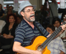 Serão realizados encontros, nos quais músicos ou poetas convidados vão apresentar trechos de suas obras e conversar com o público sobre sua produção artística.