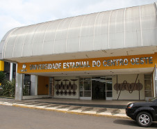 O vice-governador e secretário de Estado da Educação, Flávio Arns, participou nesta terça-feira (10) da reunião na Universidade Estadual do Centro-Oeste do Paraná (Unicentro), em Guarapuava, que discutiu assuntos sobre o Programa de Capacitação Vizivali.