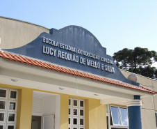 Escola Estadual de Educação Especial Lucy Requião de Mello e Silva