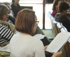 Também busca incentivar a participação dos estudantes na Olimpíada em 2012. As oficinas do evento são a respeito dos gêneros textuais que o concurso aborda. A base do conteúdo é o material que o Ministério da Educação (MEC) envia às escolas.