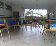 Em Arapongas, a vida e obra da poetisa paranaense Helena Kolody são abordadas com uso de materiais recicláveis e resultaram em trabalhos criativos.