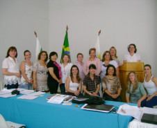Professores que atuam nas de salas de recursos e Centros de Atendimentos recebem orientações sobre o programa de computador MecDaisy.