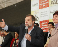 O governador Beto Richa inaugurou neste sábado (12) o Colégio Estadual Abílio Lourenço dos Santos, em Fazenda Rio Grande, Região Metropolitana de Curitiba. 