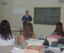 Encontro no Núcleo Regional de Assis Chateaubriand realiza formação para professores que atuam no Programa Sala de Apoio à Aprendizagem.