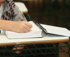 Agilidade da Secretaria, Núcleos Regionais de Educação e gestores permitiu pela primeira vez que os recursos provenientes do FNDE fossem liberados no 1º semestre.