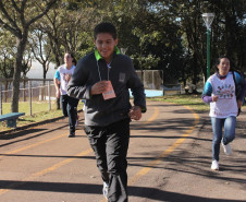 Ações envolveram 14 municípios, 36 escolas, 950 estudantes e cerca de 70 professores do Núcleo Regional de Cascavel e serviram para conscientizar sobre a Hanseníase.