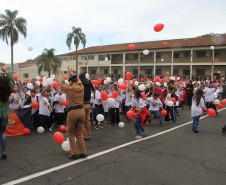 Na sexta-feira (18), Flávio Arns participou da formatura de mais 1,3 mil alunos dos 5º anos do ensino fundamental de escolas municipais de Curitiba.