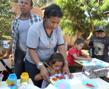 Pesquisa de campo permitiu interação entre alunos e indígenas com realização de jogos, dança e pintura.