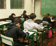 A Obmep tem como objetivo explorar conhecimentos de conceitos matemáticos dos alunos.