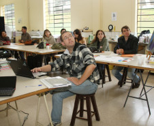 “Com as obras in loco, sugerimos aos professores encaminhamentos metodológicos para trabalhar com a arte de Sagboni em sala de aula. Criamos um blog para podermos trocar experiências, além de ser um canal para os professores apresentarem os resultados da sua prática com os alunos”, completa Cadori.